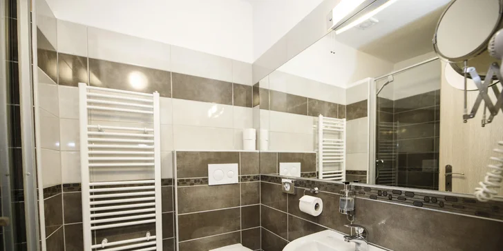 Pobyt v centre Českých Budějovíc: historická budova, raňajky a fľaša prosecca