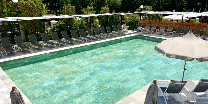 Rodinná dovolenka v Bulharsku: hotel 500 m od mora, animačný program, nový aquapark, 2 deti zdarma