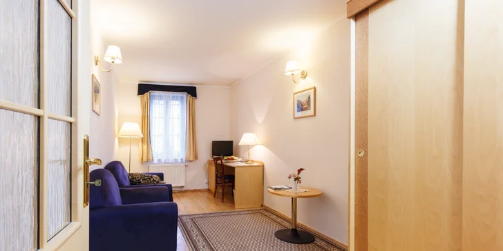 Karlove Vary: oddych blízko Vřídelnej kolonády – 3* hotel s raňajkami