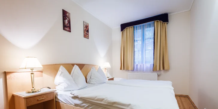 Karlove Vary: oddych blízko Vřídelnej kolonády – 3* hotel s raňajkami