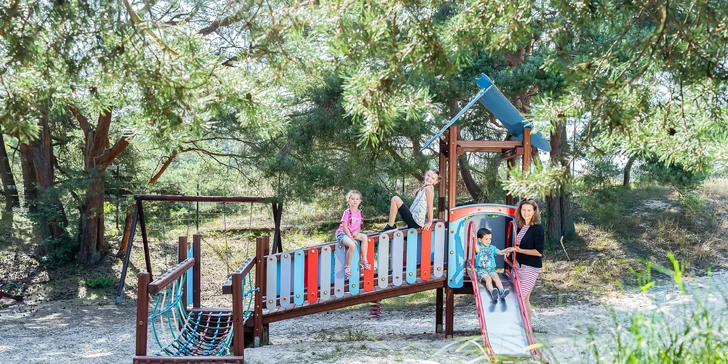 Dovolenka pri Balte: 5* hotel so súkromnou plážou, polpenzia aj neobmedzený vstup do termálneho wellness