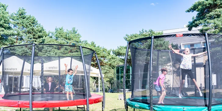 Dovolenka pri Balte: 5* hotel so súkromnou plážou, polpenzia aj neobmedzený vstup do termálneho wellness