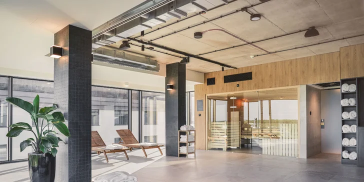 Pobyt v modernom hoteli vo Vroclave: raňajky alebo polpenzia a sauna