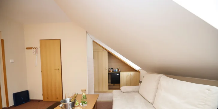 Relax v Kašperských horách pre pár aj rodinu: raňajky alebo polpenzia aj privátne wellness