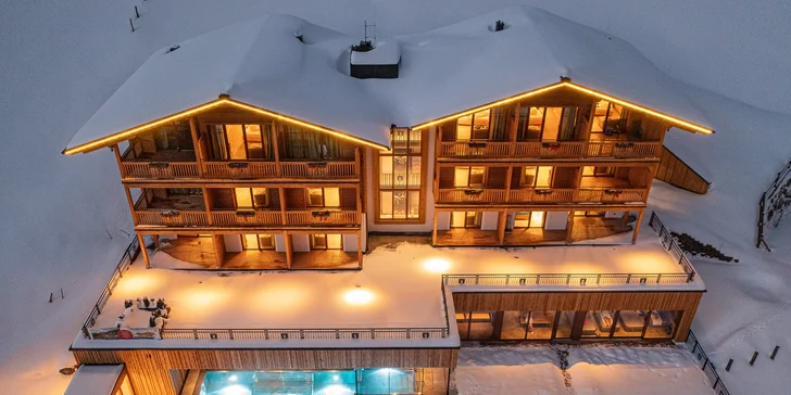 Údolie Gastein: hotel v 1000 m n. m., bohato vybavený wellness, polpenzia a lyžovanie