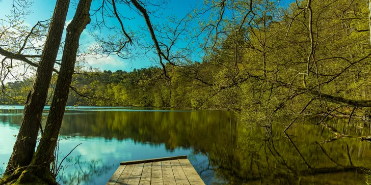 Nový hotel pri jazere Wisełka: pláže Baltu aj Volyňský park na dosah, wellness a polpenzia v cene