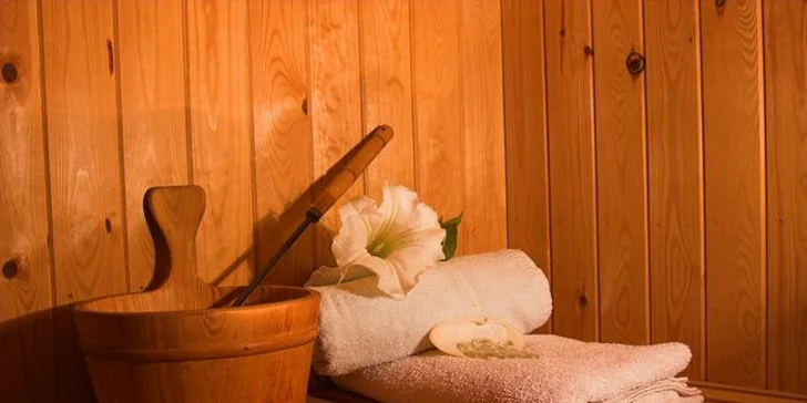 Romantika vo dvojici: fínska a infra sauna + jacuzzi
