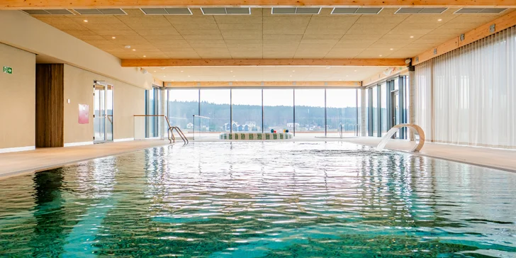Nový hotel pri jazere Wisełka: pláže Baltu aj Volyňský park na dosah, wellness a polpenzia v cene