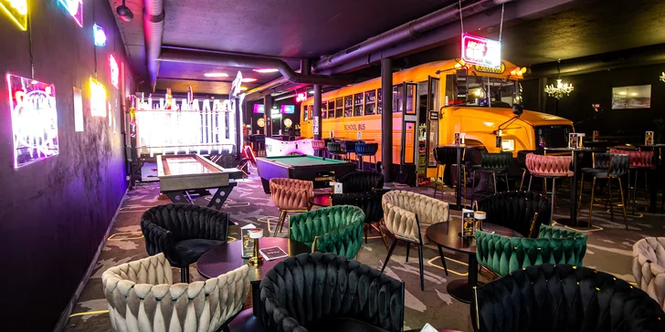 THE AMERICAN BAR: Poď sa zahrať na zábavných herných automatoch