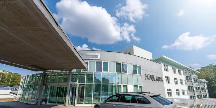 Komfortný 4* hotel s polpenziou, raňajkami alebo all inclusive a neobmedzeným wellness