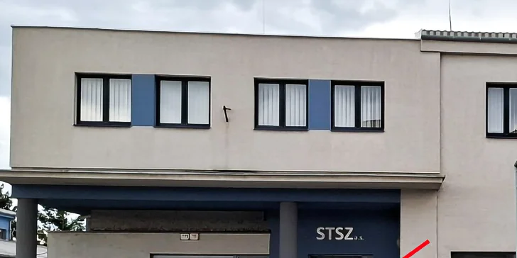Laserová epilácia pre dámy: Horná pera, brada, podpazušie, predkolenie, stehná či bikiny