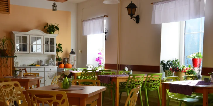 Relax v Janských Lázňach: raňajky, relaxačný program aj vstup do aquacentra