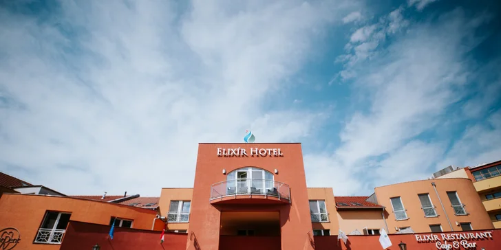 Elegantný wellness hotel s priamym prechodom do kúpeľov v každom počasí