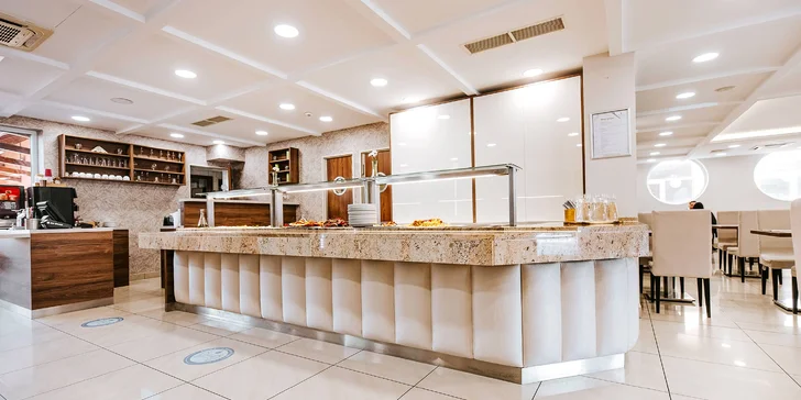Elegantný wellness hotel s priamym prechodom do kúpeľov v každom počasí