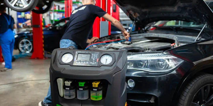 Servis a doplnenie klimatizácie chladivom R134a alebo R1234yf