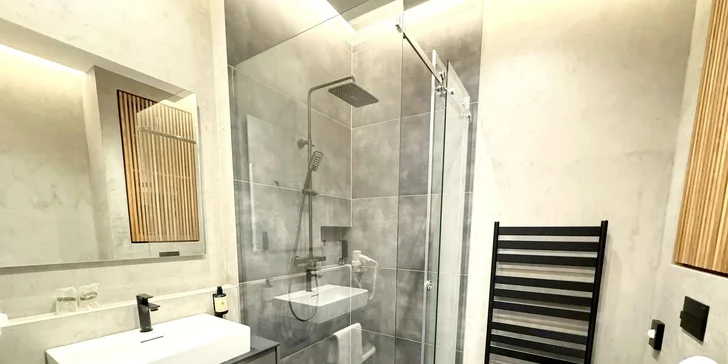 Víkend v Ostrave: raňajky alebo polpenzia, moderný hotel blízko centra aj hradu