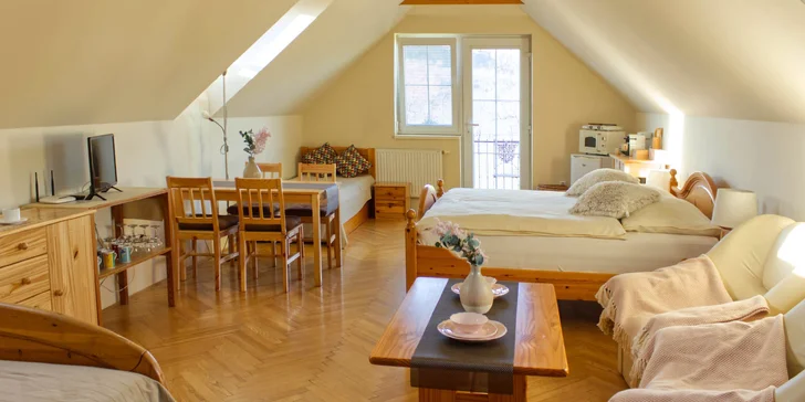 Liečebný relax v Luhačoviciach: nové apartmány so záhradou, raňajky aj kúpeľ vo wellness sude