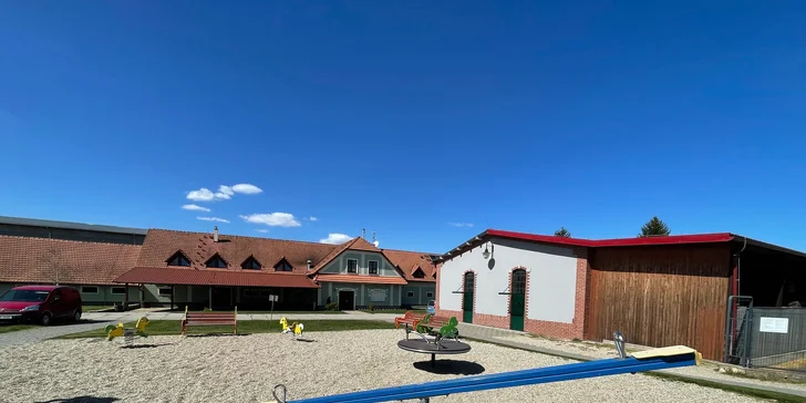 Dovolenka na statku s koňmi pri Kroměříži: raňajky alebo polpenzia, možnosť jazdy na koni