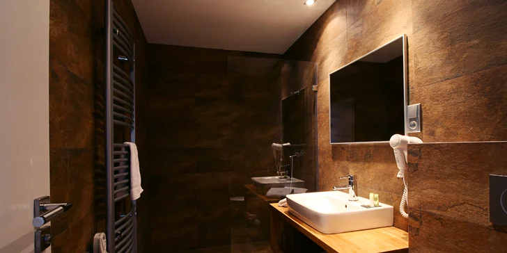 Dovolenka v Beskydách: luxusný dizajnový garden hotel s vynikajúcou kuchyňou, wellness a prírodným kúpaním