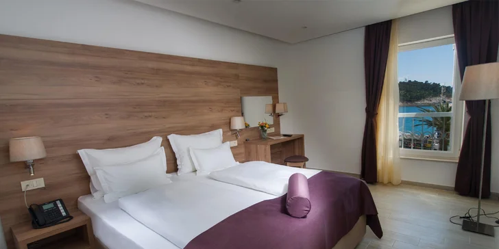 Makarska riviéra: 4* hotel s raňajkami, polpenziou či plnou penziou, 3 minúty od pláže
