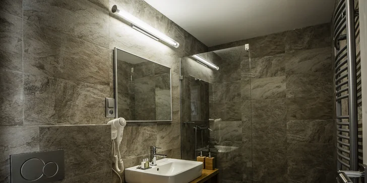 Dovolenka v Beskydách: luxusný dizajnový garden hotel s vynikajúcou kuchyňou, wellness a prírodným kúpaním