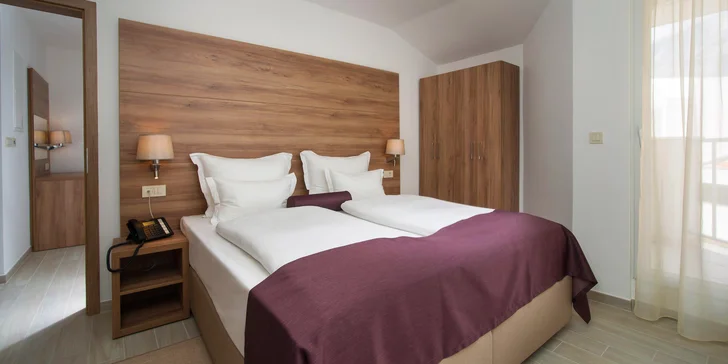 Makarska riviéra: 4* hotel s raňajkami, polpenziou či plnou penziou, 3 minúty od pláže