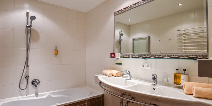 Dovolenka vo Schladmingu: 4* hotel s raňajkami a popoludňajšou desiatou, wellness, lanovka a cyklistika