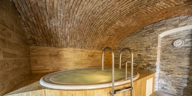 Aktívny pobyt na Vysočine so stravou a wellness, ideálny na pešie výlety