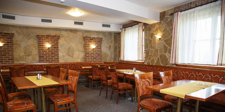 4* relax v Beskydoch: pobyt s raňajkami alebo polpenziou aj privátnym wellness