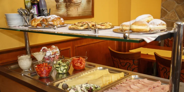 4* relax v Beskydoch: pobyt s raňajkami alebo polpenziou aj privátnym wellness