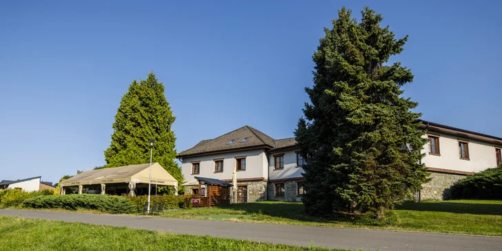 4* relax v Beskydoch: pobyt s raňajkami alebo polpenziou aj privátnym wellness