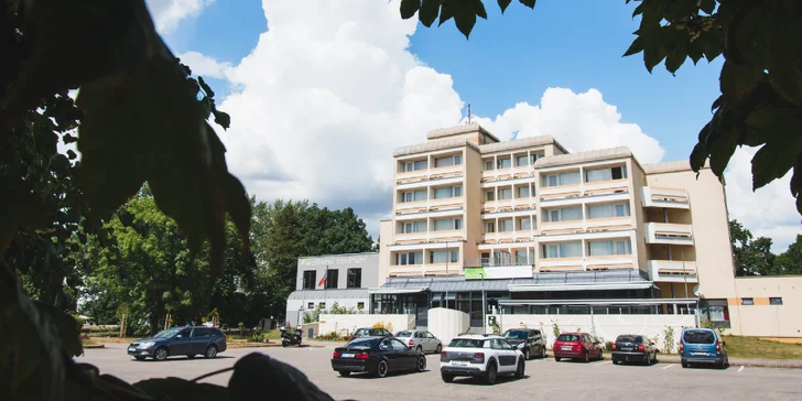 Relax na juhu Čiech: raňajky, neobmedzený vstup do wellness aj romantický balíček