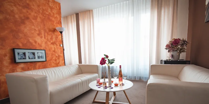 Relax na juhu Čiech: raňajky, neobmedzený vstup do wellness aj romantický balíček