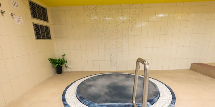 4* pobyt v Rožnove: raňajky alebo polpenzia, neobmedzený wellness a bazén aj procedúry