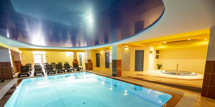 4* pobyt v Rožnove: raňajky alebo polpenzia, neobmedzený wellness a bazén aj procedúry