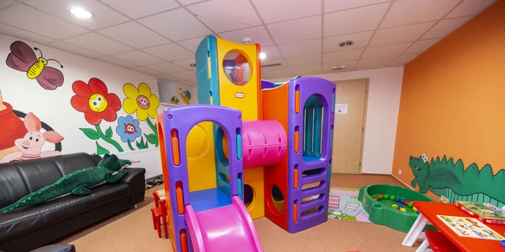 4* pobyt v Rožnove: raňajky alebo polpenzia, neobmedzený wellness a bazén aj procedúry