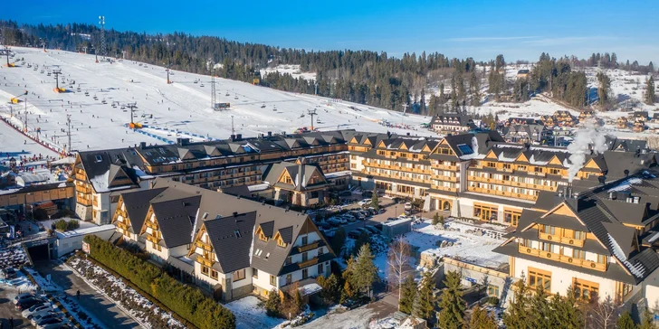 Pobyt s polpenziou a neobmedzeným vstupom do aquaparku Terma Bania