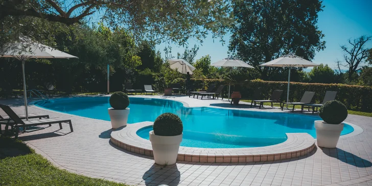 Lago di Garda: 4* hotel s bazénom a panoramatickou terasou hneď pri jazere, strava v cene