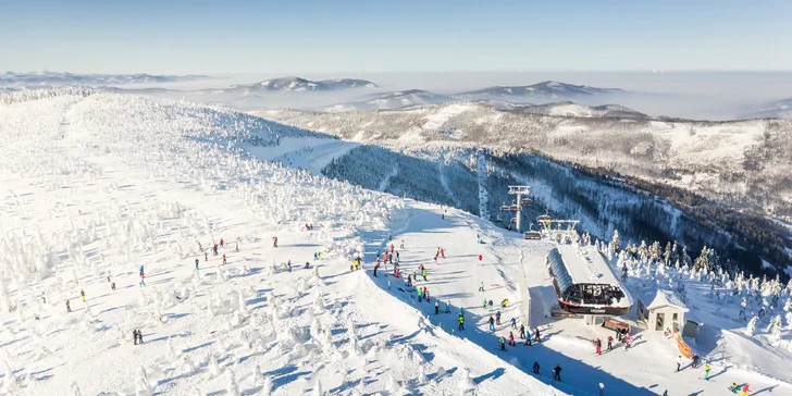 Moderný hotel s výhľadom na Sliezske Beskydy: jedlo aj neobmedzený vstup do wellness, akcia 2 deti zadarmo ako bonus