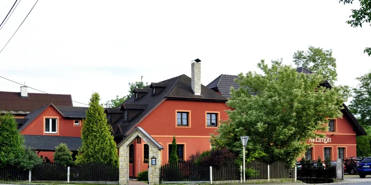 Pobyt v Beskydách s raňajkami, kreditom na večeru aj privátnym vstupom do wellness