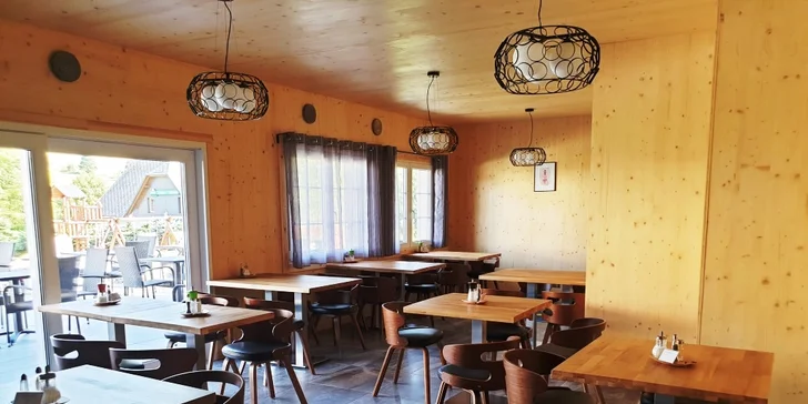 Dovolenka v Jeseníkoch pod Ramzovou: polpenzia, krytý aj vyhrievaný bazén s morskou vodou