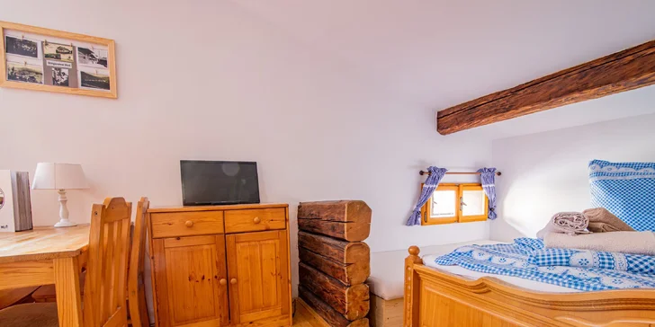 Pobyt v pravej šumavskej drevenici pre pár aj rodinu: raňajky alebo polpenzia