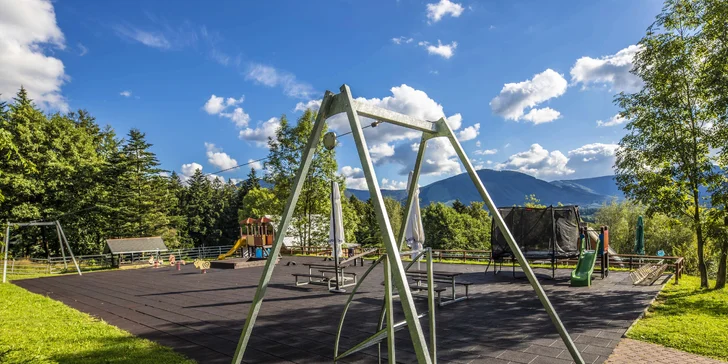 Relax v srdci Beskýd: polpenzia, bio mäso, veľké vyžitie v areáli aj v okolí Pustevien