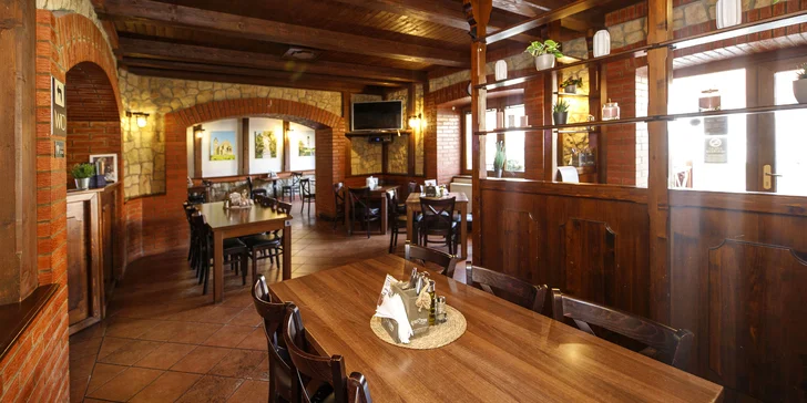 Pobyt pri Pálave: vírivka, polpenzia, možnosť all inclusive nápojov alebo degustácie vína