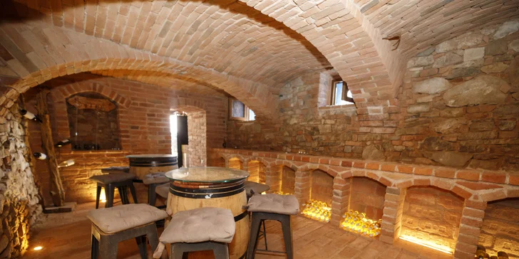 Pobyt pri Pálave: vírivka, polpenzia, možnosť all inclusive nápojov alebo degustácie vína