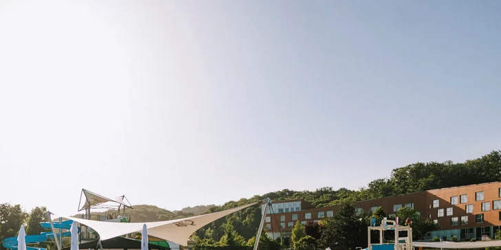 S rodinou do Chorvátska: 4* hotel s polpenziou, termálne bazény, aquapark a 2 deti zdarma