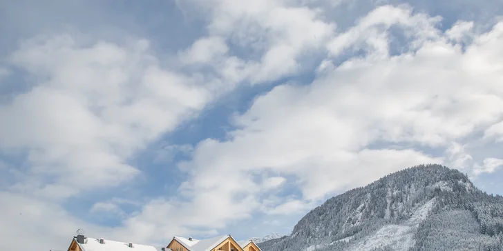 Dovolenka v Alpách: moderný horský hotel COOEE alpin Dachstein s raňajkami alebo polpenziou a saunami