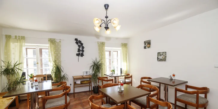 Pobyt s raňajkami v historickom centre Českého Krumlova: budova zo 16. storočia, na zámok 5 minút