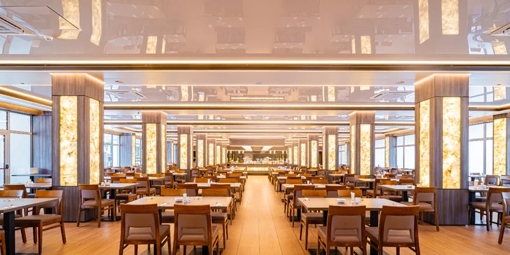 4* rodinný hotel s termálnymi kúpeľmi: polpenzia, detské ihrisko aj herňa, 300 m od pláže