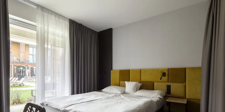 Dovolenka pri Balte pre páry aj rodiny: moderný rezort s wellness, bazénom a stravou, 5 min. od pláže